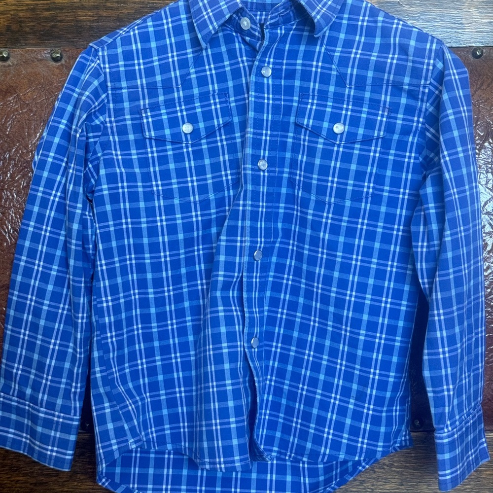 Wrangler Boys’ Long Sleeve Button-Down Shirt-XS
